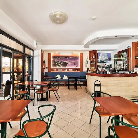 La Plage Отель 3*